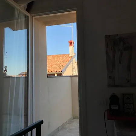 Guest house Green Rooms Ferrara 4*