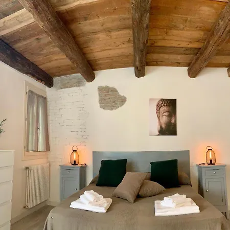 Green Rooms Ferrara Pensjonat 4*