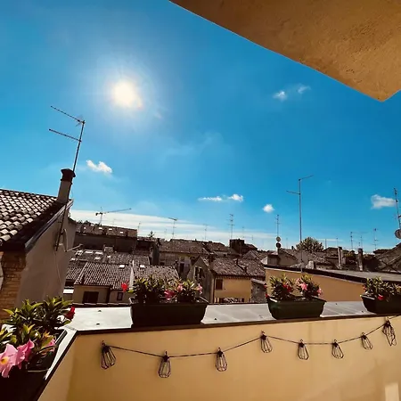 Konukevi Green Rooms Ferrara 4*